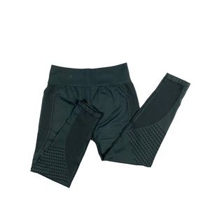 Fabletics Mid-Rise Jacquard 7/8 Leggings